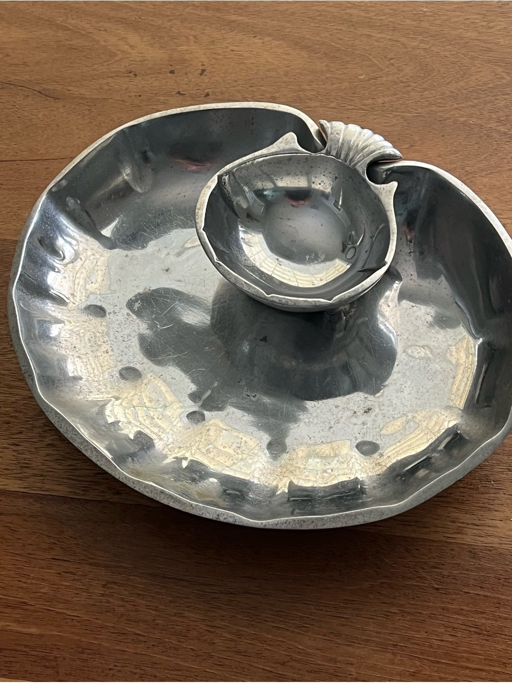Cast aluminum chip and sip set of 2 piece serving tray. Unused vintage